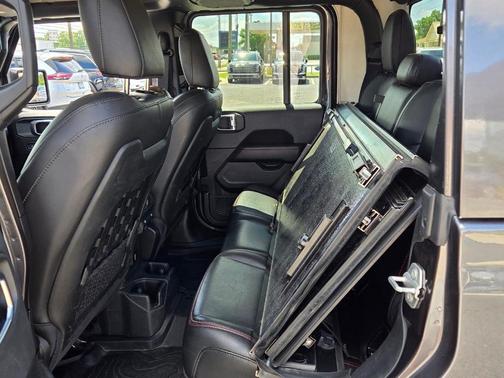 Granite Crystal Clearcoat Metallic 2021 Jeep Gladiator Rubicon