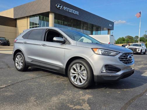 Silver Metallic 2024 Ford Edge Titanium