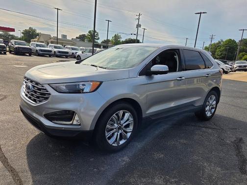 Silver Metallic 2024 Ford Edge Titanium