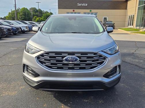 Silver Metallic 2024 Ford Edge Titanium