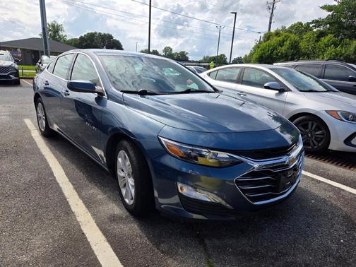 Lakeshore Blue Metallic 2024 Chevrolet Malibu LT