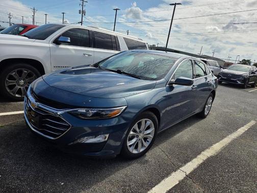 Lakeshore Blue Metallic 2024 Chevrolet Malibu LT