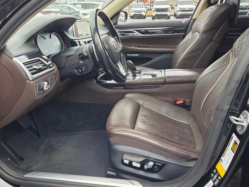 2018 BMW 750 i xDrive