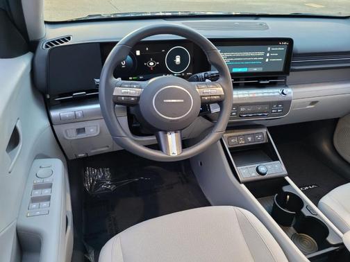 2025 Hyundai KONA EV SEL