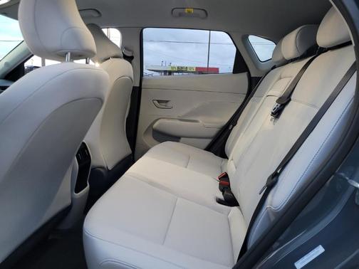 2025 Hyundai KONA EV SEL