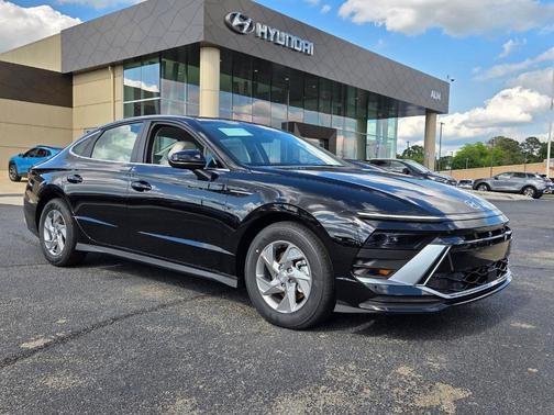 Black 2026 Hyundai SONATA SE