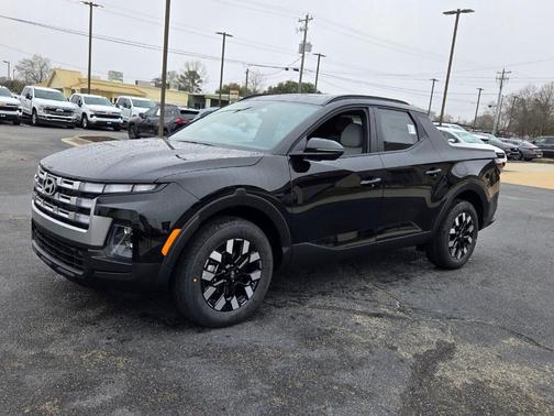 Phantom Black 2026 Hyundai SANTA CRUZ SEL Activity