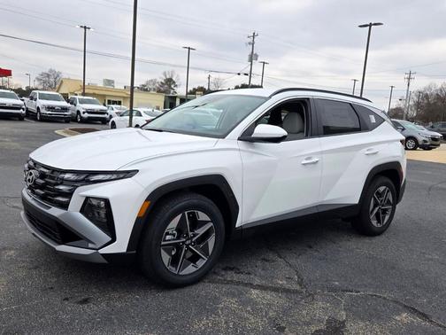 White Pearl 2026 Hyundai TUCSON SEL