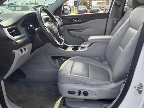 Summit White 2023 GMC Acadia SLT