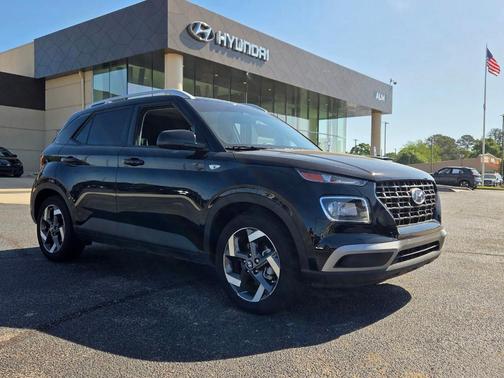 2024 Hyundai VENUE SEL