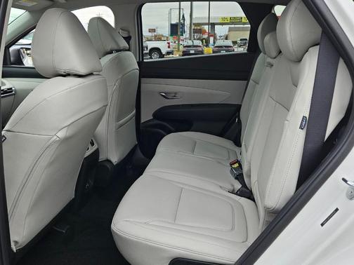 White Pearl 2026 Hyundai TUCSON SEL Premium
