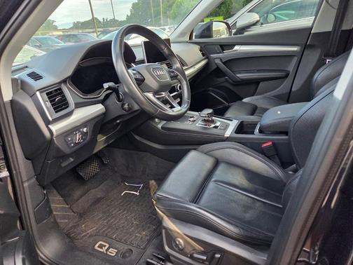 Moonlight Blue Metallic 2018 Audi Q5 2.0T Prestige