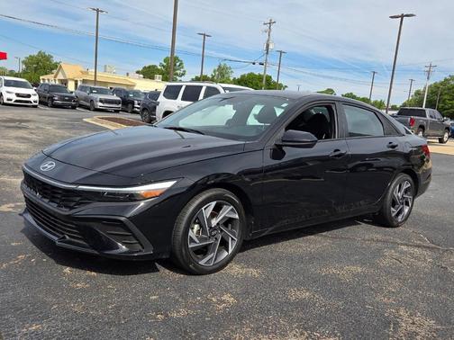 2025 Hyundai ELANTRA SEL Sport