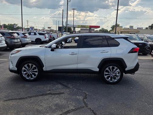 Pearl 2023 Toyota RAV4 Limited