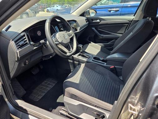 Platinum Gray Metallic 2024 Volkswagen Jetta 1.5T S