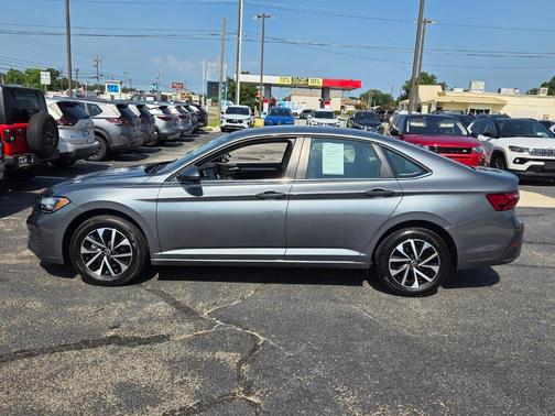 Platinum Gray Metallic 2024 Volkswagen Jetta 1.5T S