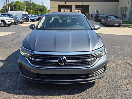 Platinum Gray Metallic 2024 Volkswagen Jetta 1.5T S
