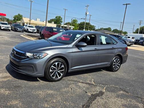 Platinum Gray Metallic 2024 Volkswagen Jetta 1.5T S
