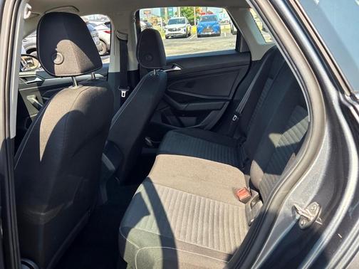Platinum Gray Metallic 2024 Volkswagen Jetta 1.5T S