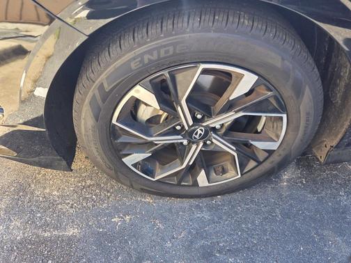 Black 2025 Hyundai SONATA SEL