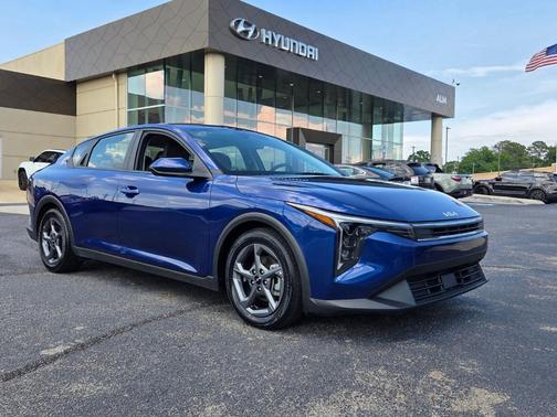 Deep Sea Blue 2025 Kia K4