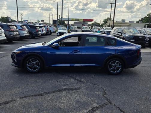 Deep Sea Blue 2025 Kia K4