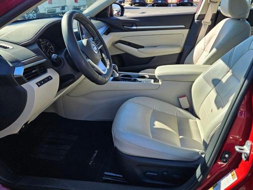 2022 Nissan Altima 2.5 SL