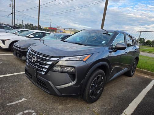 Gun Metallic 2025 Nissan Rogue SV