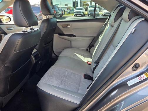 2016 Toyota Camry XLE