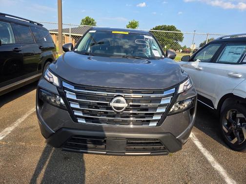 Gun Metallic 2025 Nissan Rogue SV