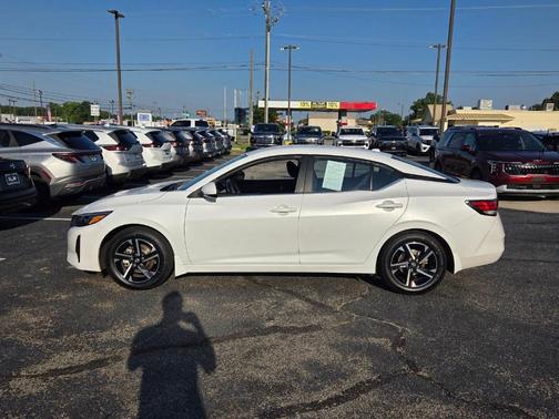 Aspen White 2024 Nissan Sentra SV