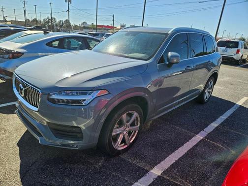 2021 Volvo XC90 T5 Momentum 7 Passenger