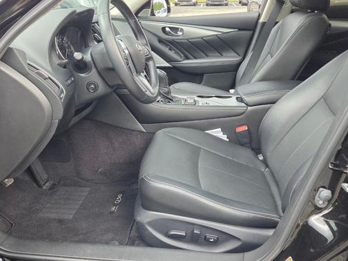 Black Obsidian 2024 INFINITI Q50 LUXE