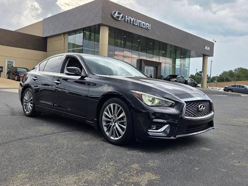 Black Obsidian 2024 INFINITI Q50 LUXE