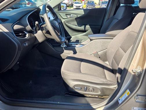 Mineral Gray Metallic 2024 Chevrolet Malibu LT