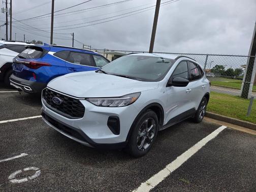Silver Metallic 2026 Ford Escape ST-Line