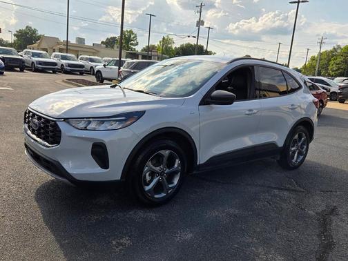 Silver Metallic 2026 Ford Escape ST-Line