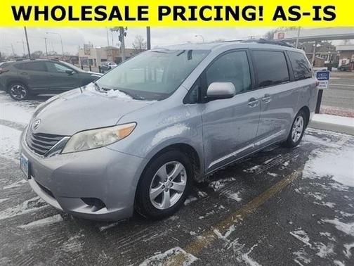 2013 Toyota Sienna LE
