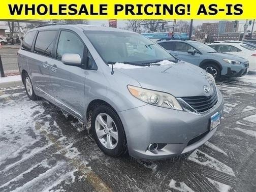 2013 Toyota Sienna LE