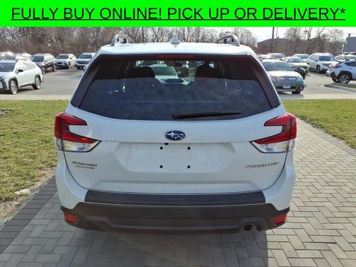 Crystal White Pearl 2023 Subaru Forester Premium
