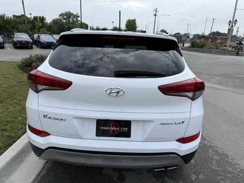 2017 Hyundai TUCSON Sport