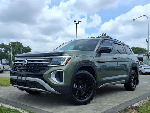 2026 Volkswagen Atlas Peak Edition