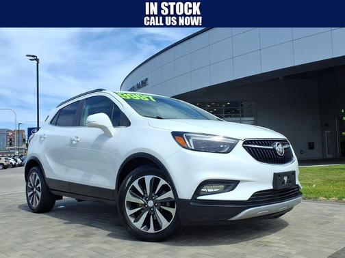 Summit White 2018 Buick Encore Essence