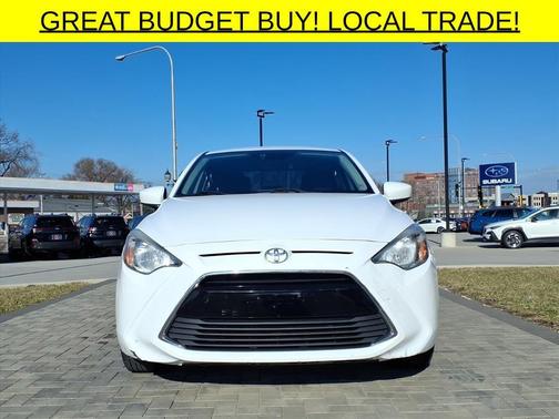 Frost 2018 Toyota Yaris iA Base