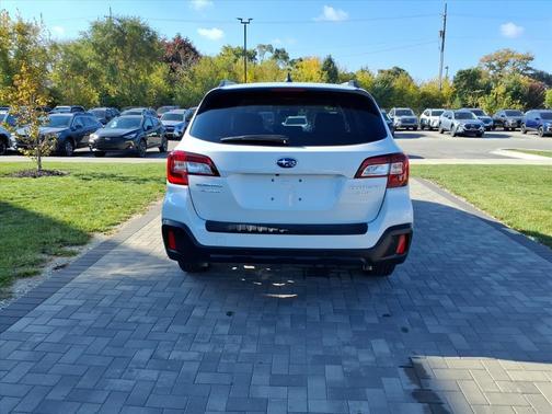 2019 Subaru Outback 3.6R Touring