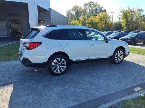 2019 Subaru Outback 3.6R Touring
