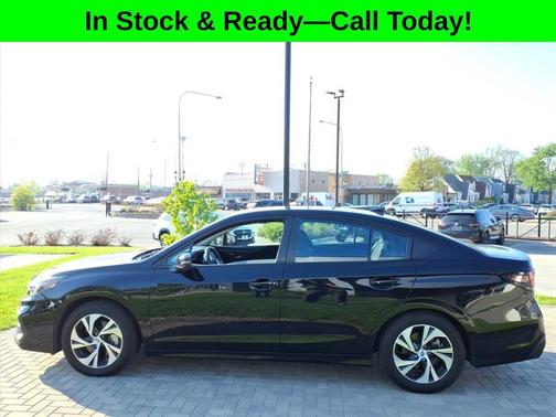 Crystal Black Silica 2025 Subaru Legacy Premium