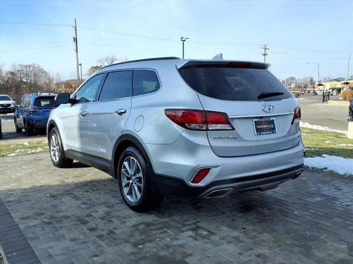 2018 Hyundai SANTA FE SE