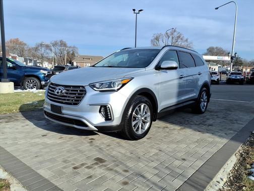 2018 Hyundai SANTA FE SE