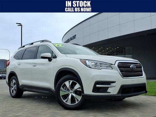 Crystal White Pearl 2022 Subaru Ascent Premium 8-Passenger